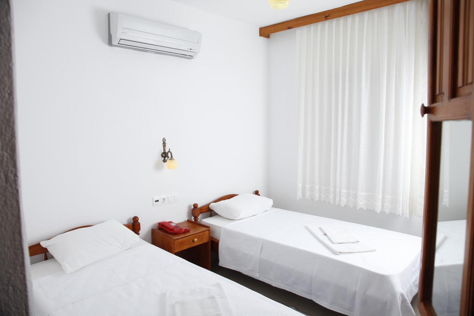 פטארה Apollon Hotel מראה חיצוני תמונה